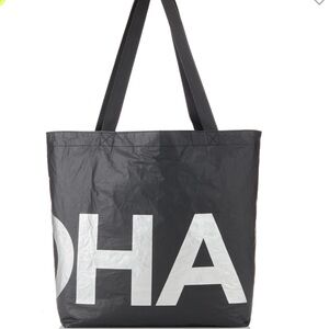 NWT ALOHA Collection Reversible Tote in Flipside